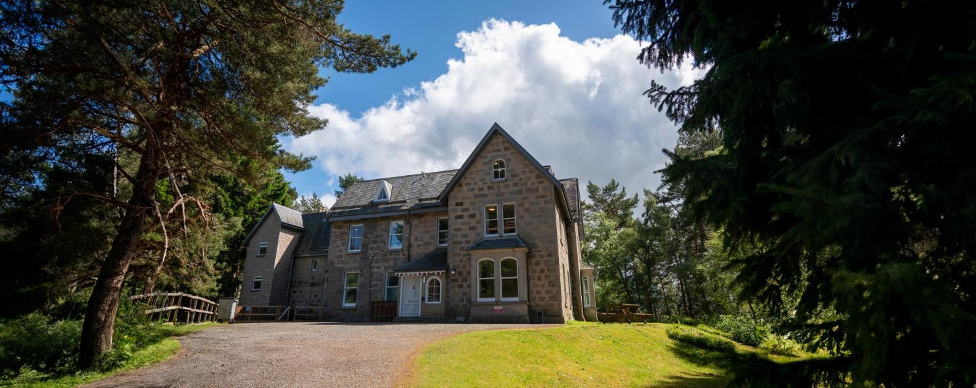 Braemar Youth Hostel Exterior photo